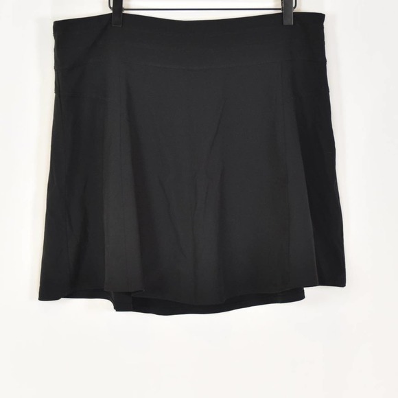 Athleta Dresses & Skirts - Athleta All Day Skort, size 16